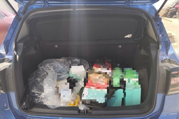 Used Volkswagen Tacqua 2020 1.5L Automatic Yue Trunk