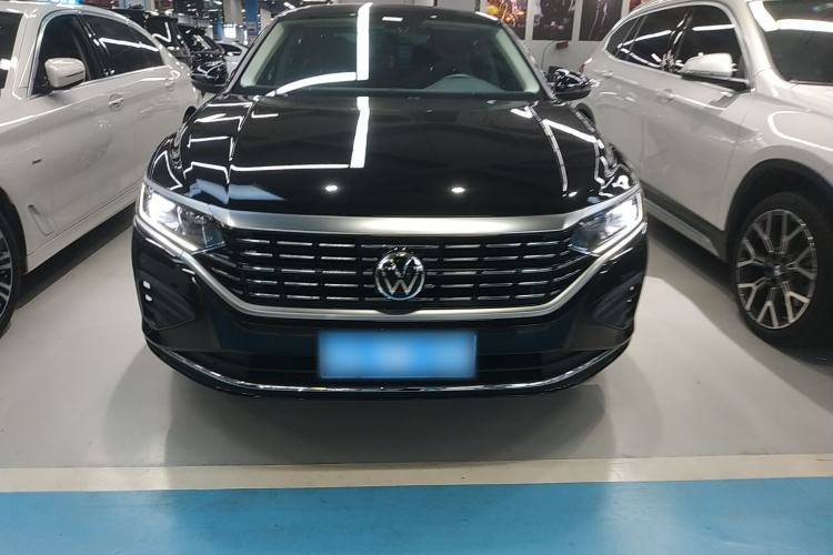 Used Volkswagen Passat 2025 Premium Version 380TSI Dragon Edition