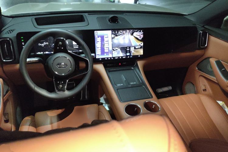 Used Hima AITO M8 2025 Extended-Range Max+ Version 53.4 kWh 6-Seater Edition