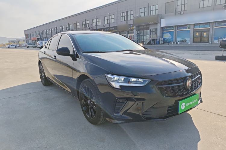 Used Buick Regal 2025 Model 28T Long-Range Enjoyment Edition Front Right 45 Deg