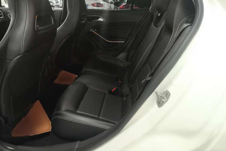 Used Mercedes-Benz GLA 2015 GLA 200 Fashion Model