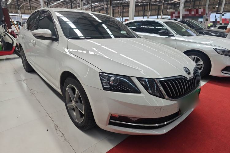 Used Skoda Octavia 2022 1.5L Automatic Comfort Edition Front Right 45 Deg