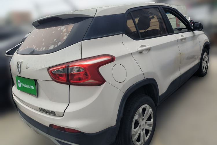 Used Baojun 510 2017 1.5L manual Comfort trim
