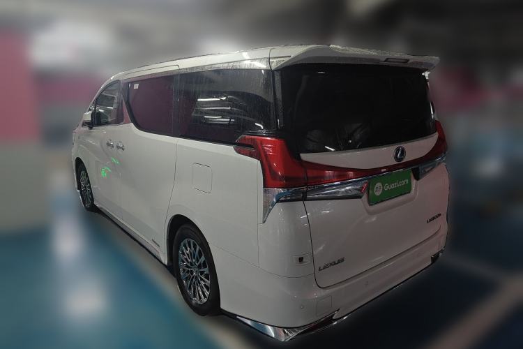 Used Lexus LM 2020 300h Seven-Seat Elegant Edition Rear Left 45 Deg