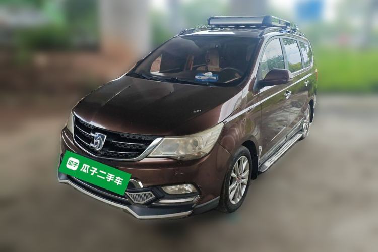 Used Baojun 730 2014 1.5L manual Comfort version 7 seats