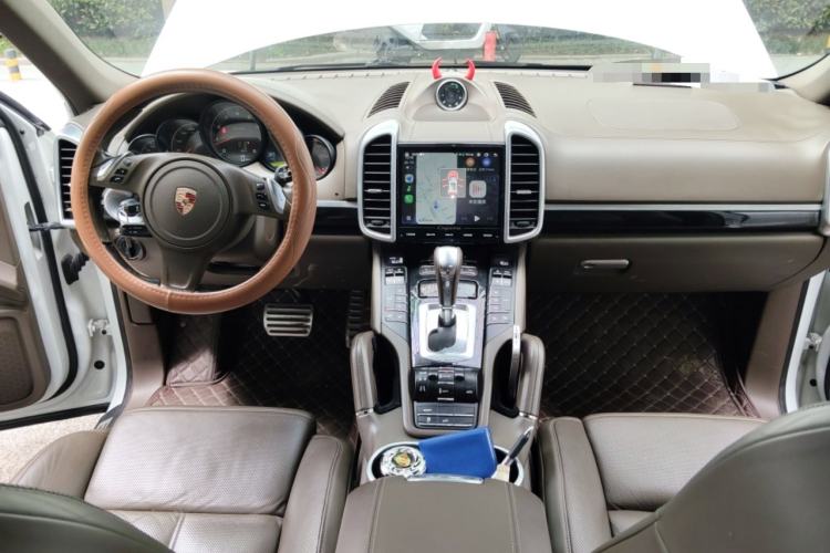 Used Porsche Cayenne 2011 Cayenne 3.0T Center Console