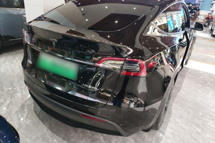 Used Tesla Model Y 2023 Rear-Wheel-Drive Version
