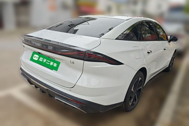 Used Geely Galaxy L6 2023 60km PLUS
