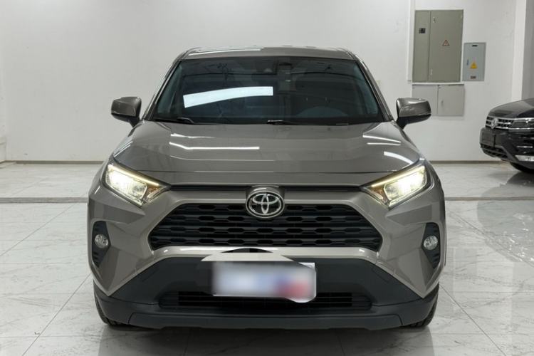 Used Toyota RAV4 2021 2.0L CVT Two-Wheel Drive Urban Edition Exterior 2