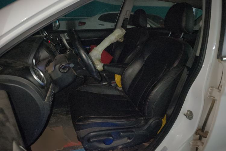 Used Haval H6 2015 Upgraded Model 1.5T Manual Two-Wheel Drive Elite Version