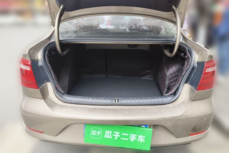 Used Volkswagen Bora 2015 Value Edition 1.6L Automatic Comfort Version Trunk