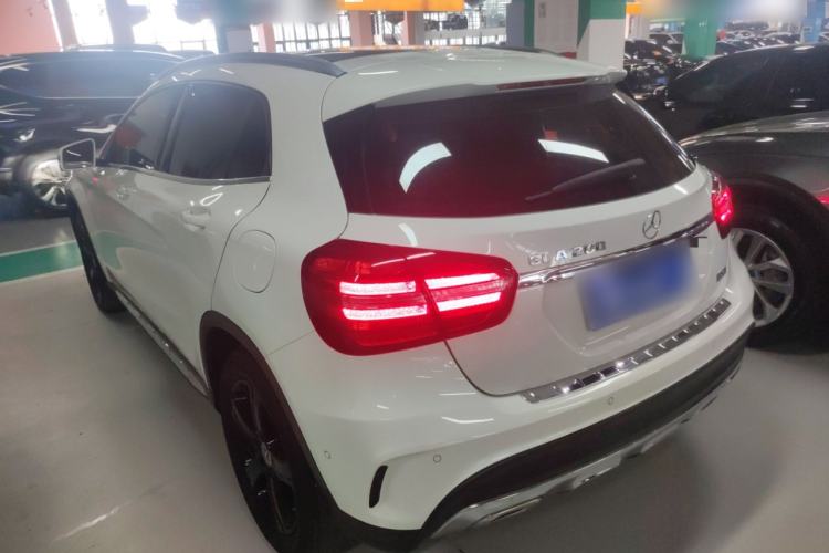 Used Mercedes-Benz GLA 2019 GLA 200 Fashion Model Exterior 2