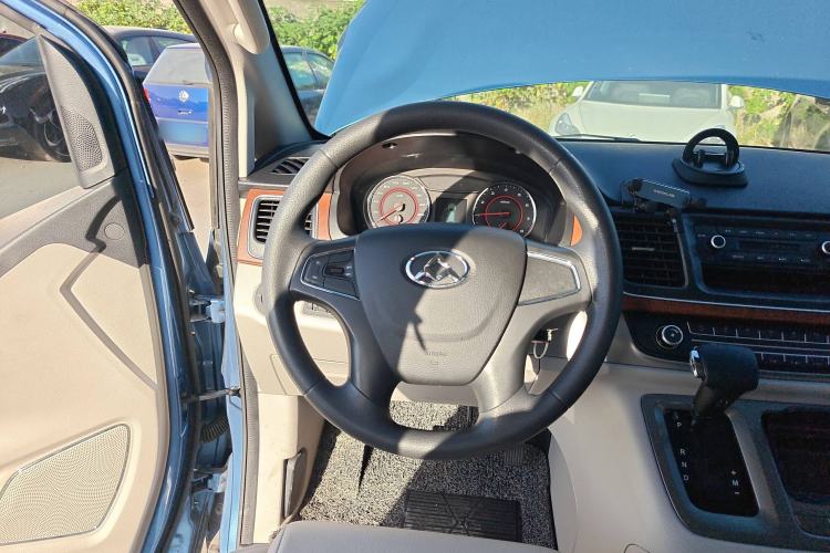 Used SAIC MAXUS G10 2016 2.0T Automatic Elite Edition