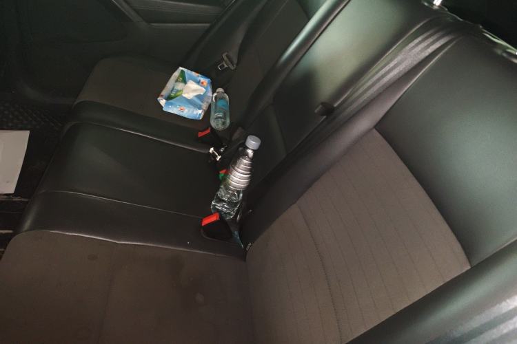 Used Volkswagen Tiguan 2015 1.8TSI Automatic Two-Wheel Drive Trend Edition Left Rear Seat