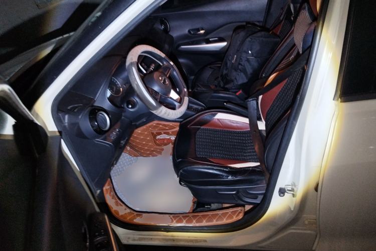 Used Nissan Kicks 2017 1.5L CVT Cool Enjoy Edition Left Front Seat