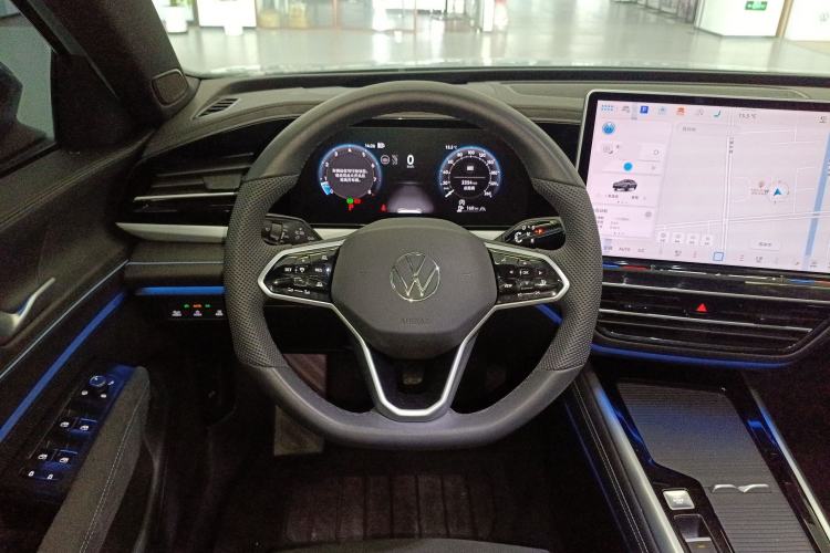 Used Volkswagen Passat 2025 Pro 380TSI Starry Dragon Luxury Edition
