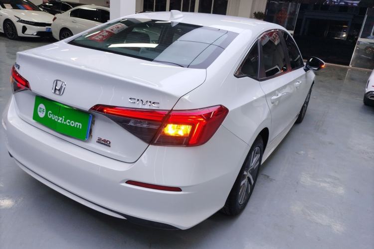 Used Honda Civic 2023 240TURBO CVT Dynamic · Center Stage Special Edition