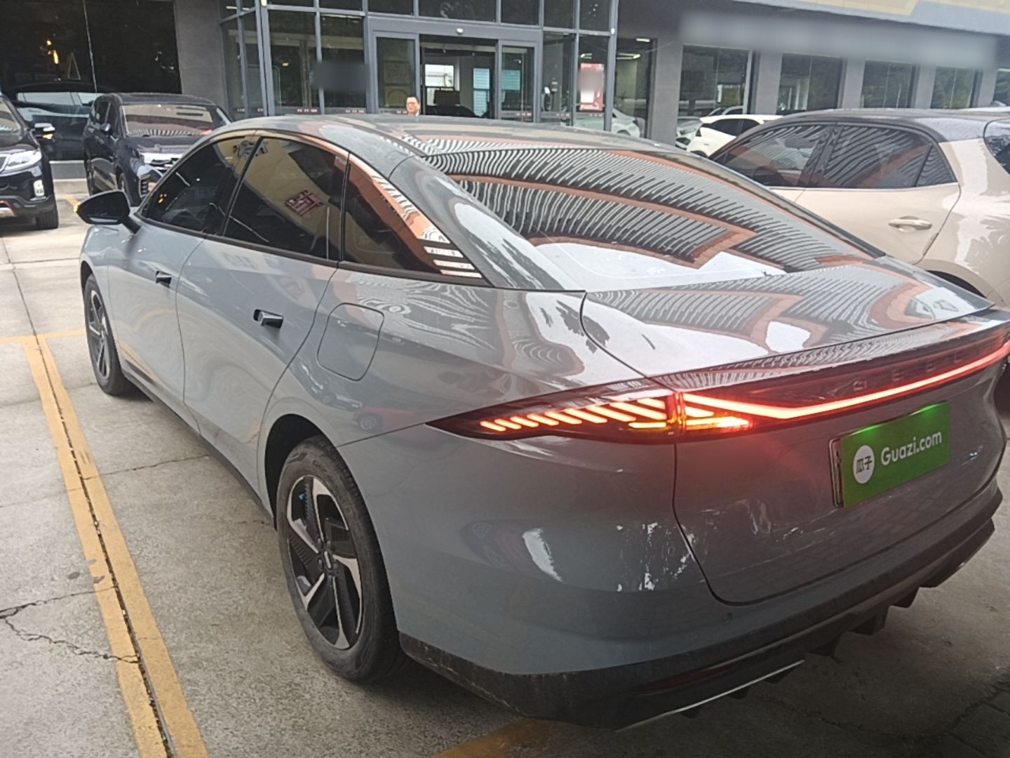 Geely Galaxy L6 2024 125km PLUS Dragon Edition — снимка 4