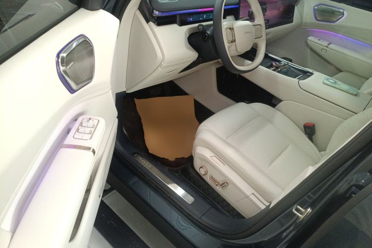 Used Lynk & Co 900 2025 2.0T Ultra
