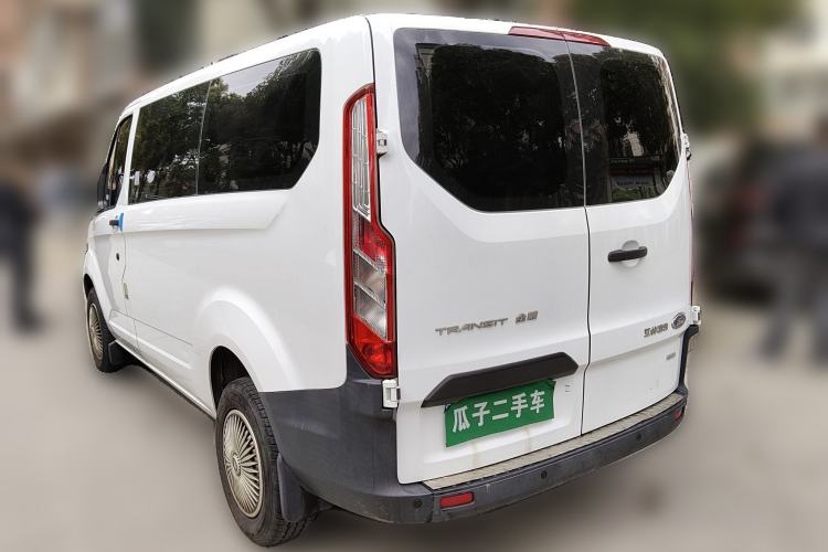 Used Ford Transit 2019 2.0T Gasoline Automatic Multi-Function Commercial Vehicle Short Wheelbase Low Roof 6-Seater China VI Standard