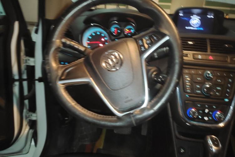 Used Buick Encore 2013 1.4T Automatic All-Wheel Drive Flagship Edition Steering Wheel