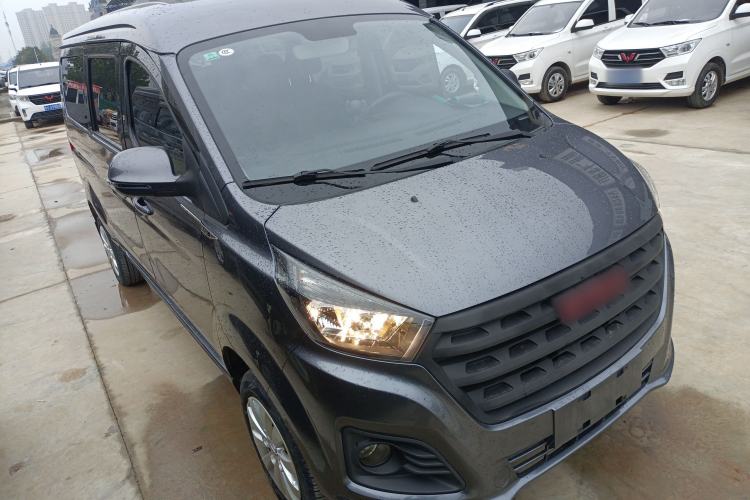 Used Jinbei Gold Hiace M Classic 2022 1.5L Travel Lion Passenger Van 7 Seats