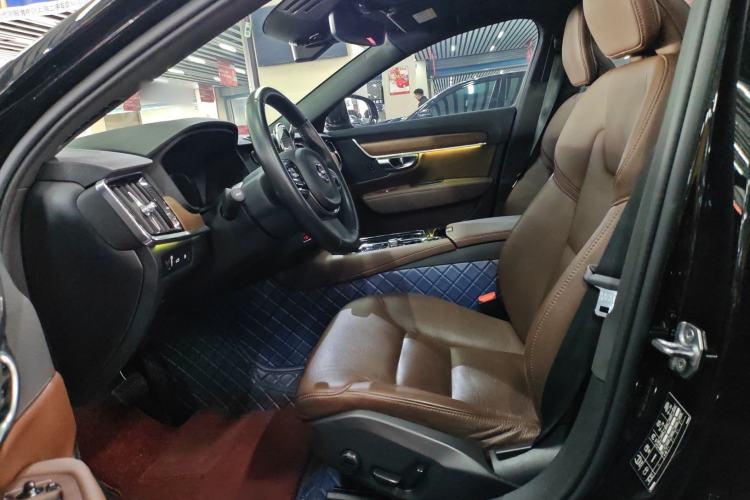 Used Volvo S90 New Energy 2021 T8 eDrive Hybrid Zhiyi Luxury Edition
