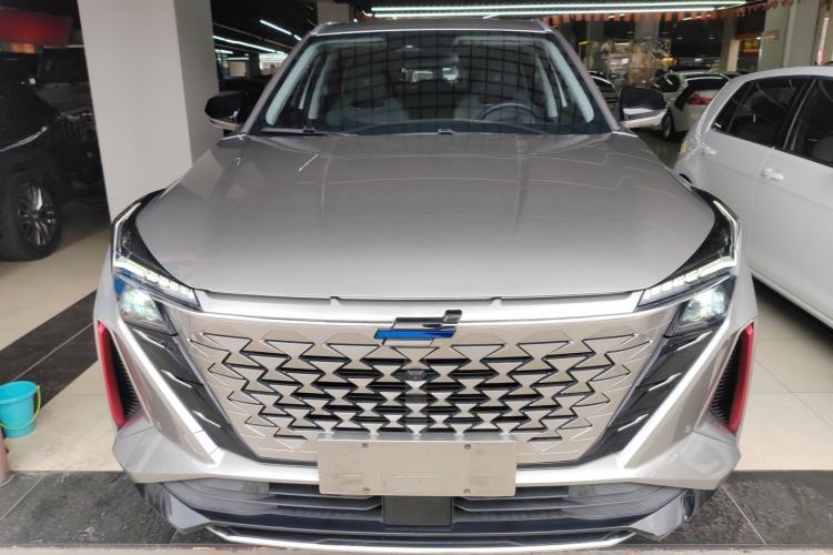 Used CHANGAN OSHAN Z6 2023 Blue Whale 1.5T DCT Smart Edition
