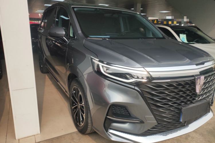 Used Roewe iMAX8 2022 Model 400TGI Exclusive Version for Key Accounts Front Right 45 Deg