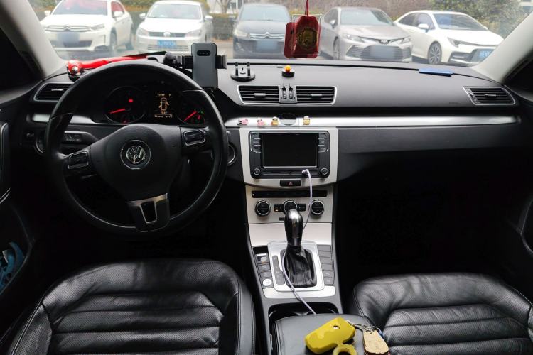 Used Volkswagen Magotan 2012 Travel Edition 2.0 TSI Comfort Version