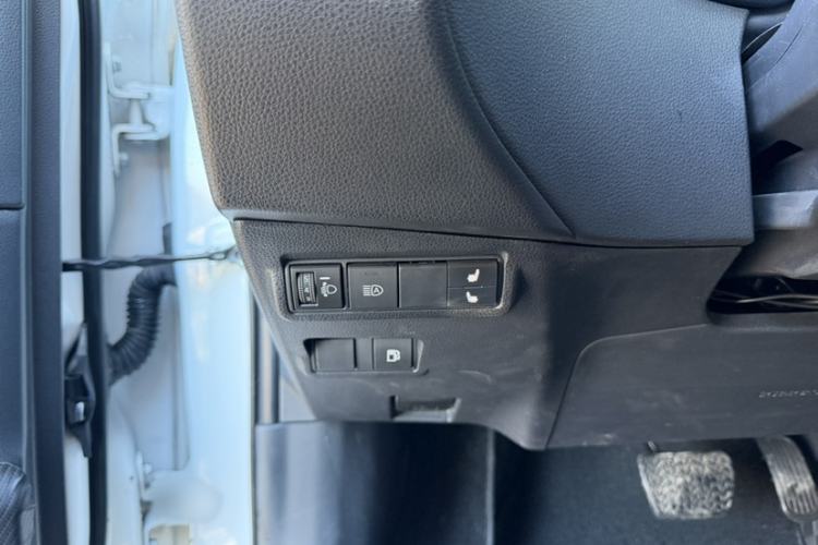 Used Toyota Corolla Cross 2024 2.0L Smart Electric Hybrid Dual-Engine Pioneer Edition