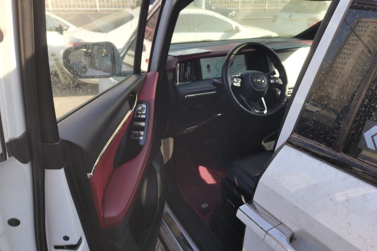 Used GAC Trumpchi M8 2023 Zongshi Series Dual-Motor Supreme Edition