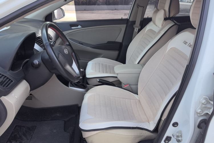 Used Hyundai Verna (older generation) 2016 1.4L Manual Smart GLS Trim
