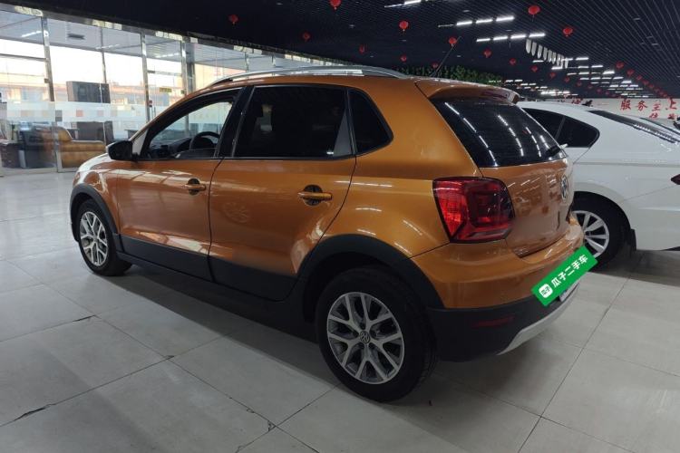 Used Volkswagen Polo 2018 1.5L Cross Polo Automatic

