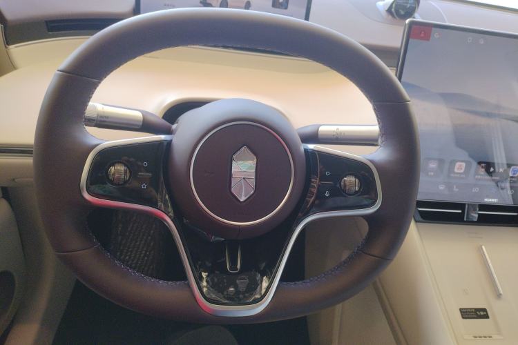 Used Hima Luxeed R7 2026 Model Range-Extending Max+