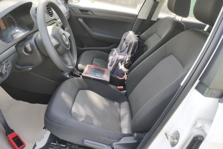 Used Volkswagen Jetta 2015 1.6L Automatic Fashion Model