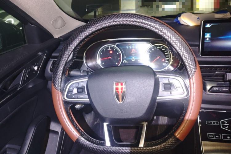 Used Hongqi H5 2020 1.8T Automatic ZhiLian QiYun Edition Steering Wheel