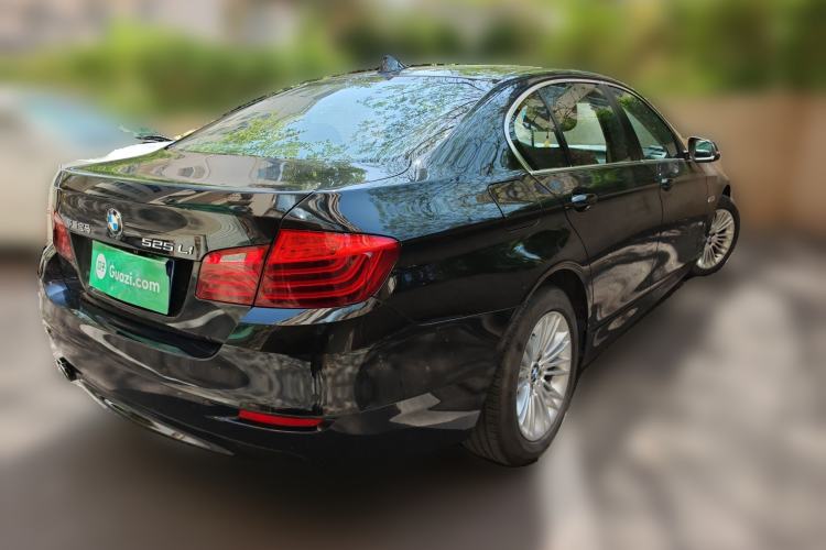 Used BMW 5 Series 2014 525Li Leading Model Rear Right 45 Deg