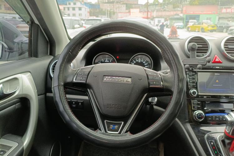 Used Haval H6 2016 Upgraded Model 1.5T Automatic Two-Wheel Drive Prestige Version