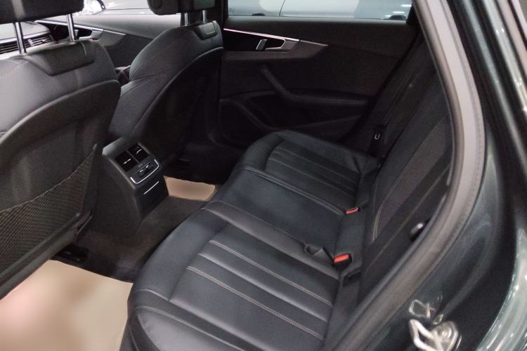 Used Audi A4L 2024 40 TFSI quattro RS Performance Package
