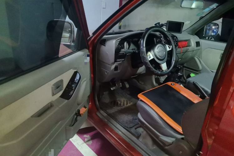 Used Isuzu Pickup 2009 2.8T 4WD Base Model Van 4JB1-TCT Driver Seat