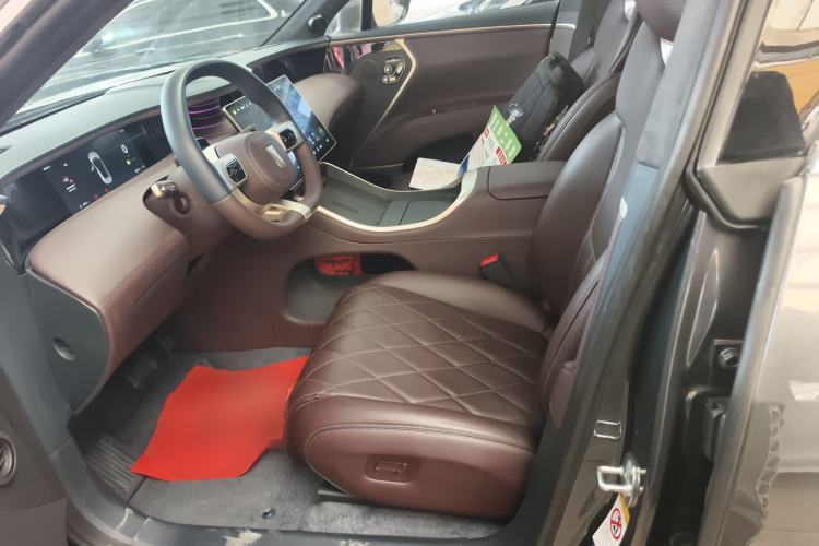 Used Avatr 11 2023 HarmonyOS Version Smart Enjoyment Upgrade Model 90-Degree Rear-Wheel Drive Edition