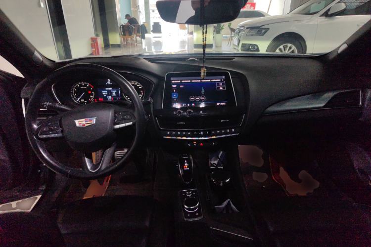 Used Cadillac CT5 2020 Revised Version 28T Luxury Edition Center Console