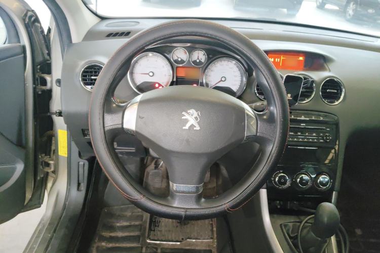 Used Peugeot 408 2013 2.0L Manual Comfort Edition Steering Wheel