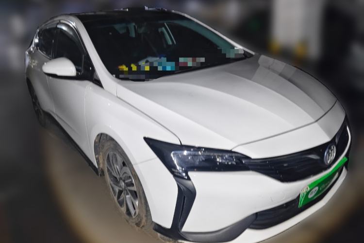 Used Buick Velite 6 2022 Plug-in Hybrid Connected Smart Edition Front Right 45 Deg