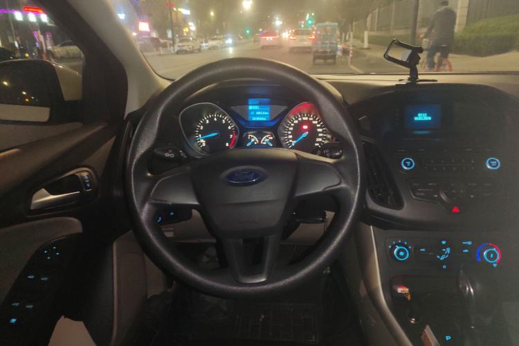 Used Ford Focus 2015 Sedan 1.6L Automatic Comfort Model