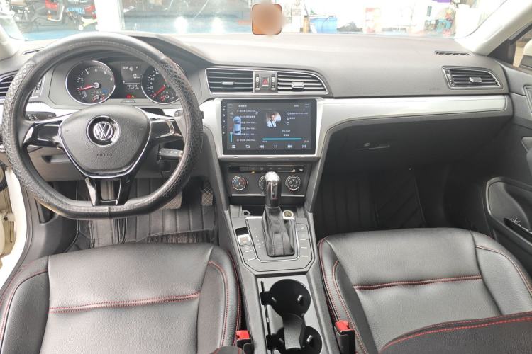 Used Volkswagen Lamando 2018 230TSI DSG Fashion Edition Center Console