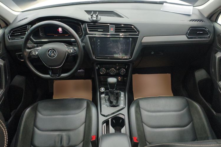 Used Volkswagen Tiguan L 2021 330TSI Automatic Two-Wheel Drive Smart Edition Center Console