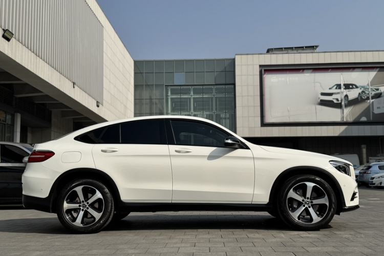 Used Mercedes-Benz GLC Coupe 2018 GLC 200 4MATIC Coupe SUV