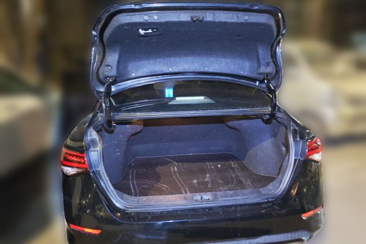 Used Nissan Sylphy 2022 All-Electric e-POWER Version with Large Display